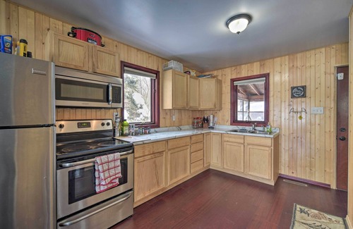 Danbury Cabin | Danbury Cabin w/Wraparound Porch on Lang Lake!