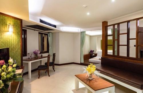 Talat Yot Hotel | Dang Derm Khaosan