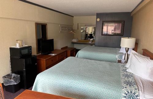 Coal Run Village Hotel | Daniel Boone Motor Inn