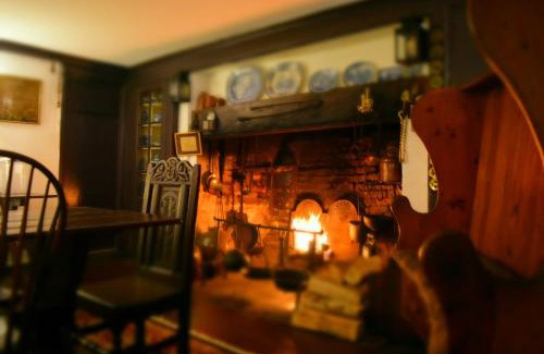 Salem Hotel | Daniels House Inn