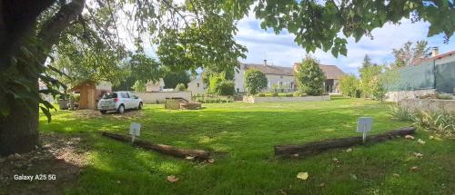 Saint-Remy-en-Rollat House | Dans colombier proche de Vichy parking privé