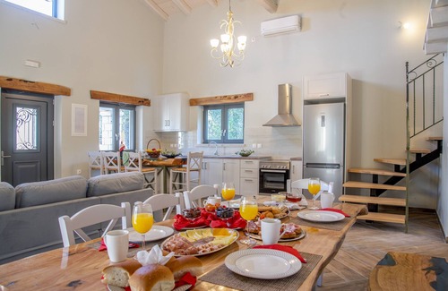 Termenades Villa | Daphne's Villa Three