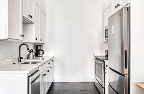 Back Bay West Apartment | Dapper Back Bay 1BR, Steps from Newbury St. and Esplanade by Blueground