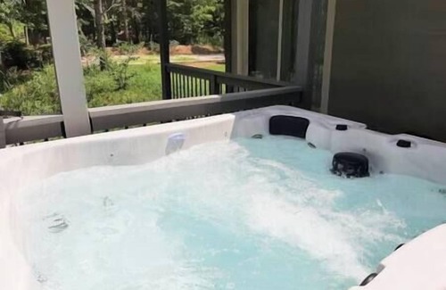 Stanton Cabin | Dappled Grey Cabin with hot tub at Red River Gorge