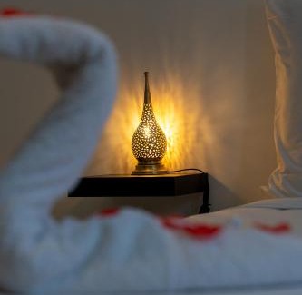 Menara House | Dar JuMa Riad Chic avec Piscine Chauffée & Spa, Idéal Familles & Couples