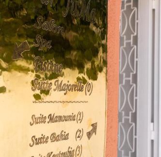 Menara House | Dar JuMa Riad Chic avec Piscine Chauffée & Spa, Idéal Familles & Couples
