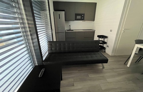 Dalmine House | Darcellas House - Three bedroom apartment in A4 with Modern Design and strategic location!