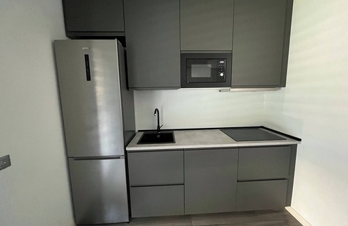 Dalmine House | Darcellas House - Three bedroom apartment in A4 with Modern Design and strategic location!