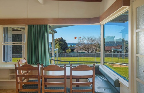 Eden Cottage | Darel - Fenced Yard and great boat parking