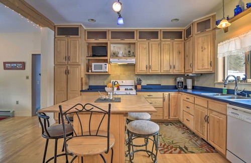 Lyndon House | Darling Hill Home on Kingdom Trails-Near Burke Mtn