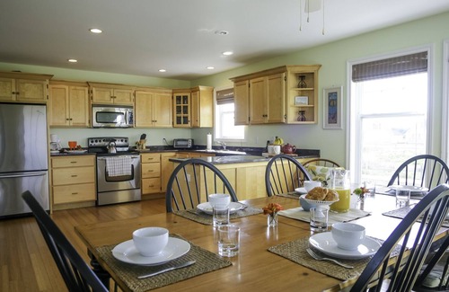 Darnley House | Darnley by the Dunes - oceanfront walk to beautiful beach - great for families