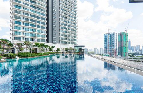 Taman Keramat Apartment | Datum Jelatek Residence by Airhost
