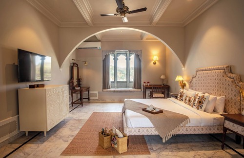 Udaipur Resort | Daulatgarh Resort