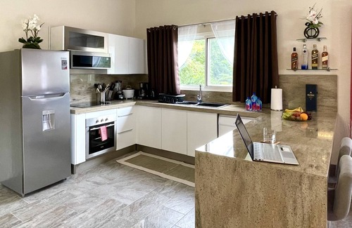 Dawn Beach Estates House | Dawn Beach Club Villa. With Beach access.