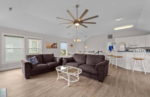 South Nags Head House | Dawn to Dusk | 1030 ft to the beach | Private Pool and Hot Tub