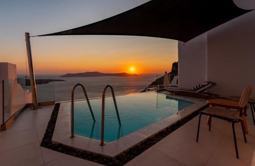 Fira Hotel | Daydream Luxury Suites