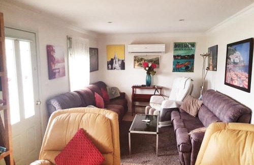 Daylesford House | Daylesford A Very Quiet ABELIA COTTAGE BOTANICAL COTTAGE 10 min walk town