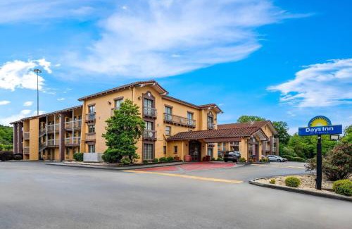 Birmingham Hotel | Days Inn by Wyndham Birmingham/West