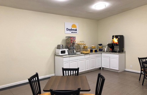 Brawley Hotel | Days Inn by Wyndham Brawley