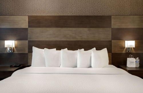 Southwest Calgary Hotel | Days Inn by Wyndham Calgary South