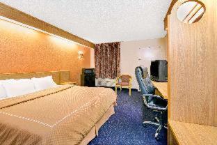 Paw Creek Hotel | Days Inn by Wyndham Charlotte Northlake