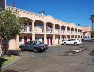 El Centro Hotel | Days Inn by Wyndham El Centro