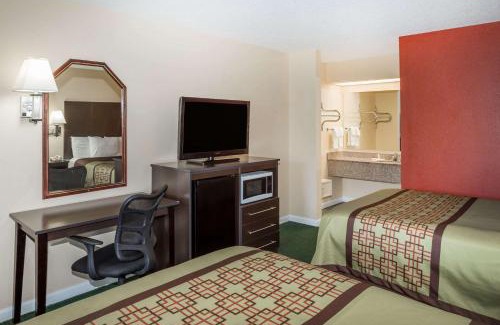 Enterprise Hotel | Days Inn by Wyndham Enterprise