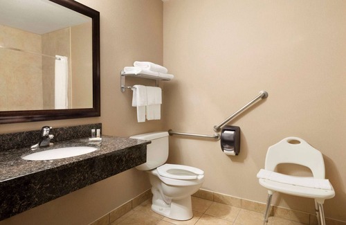 Innisfail Hotel | Days Inn by Wyndham Innisfail