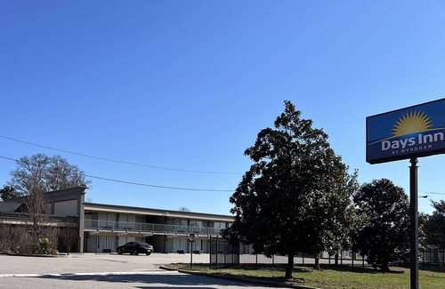 Monroe Hotel | Days Inn by Wyndham Monroe NC