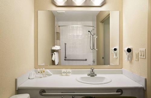 Moose Jaw Hotel | Days Inn by Wyndham Moose Jaw