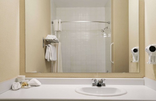 Moose Jaw Hotel | Days Inn by Wyndham Moose Jaw