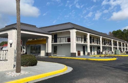 Kreole Hotel | Days Inn by Wyndham Moss Point Pascagoula