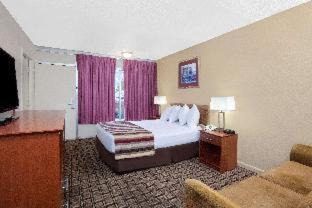 Natchez Hotel | Days Inn by Wyndham Natchez