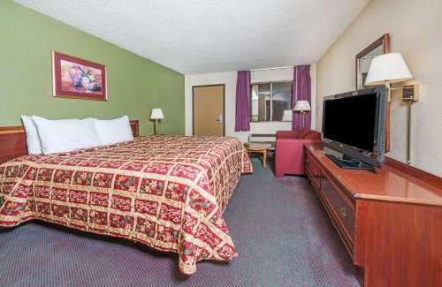 New Market Hotel | Days Inn by Wyndham New Market I-81