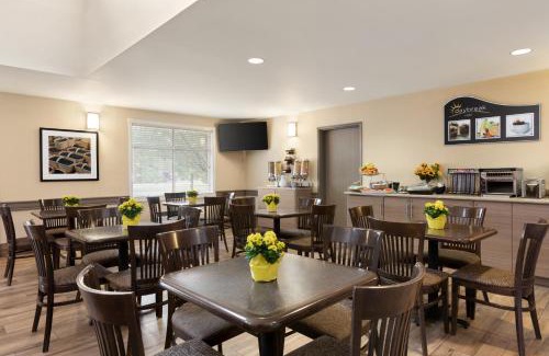 Ottawa Division Hotel | Days Inn by Wyndham Ottawa Airport