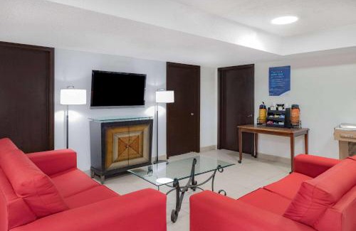 Northwest Pensacola Hotel | Days Inn by Wyndham Pensacola I-10