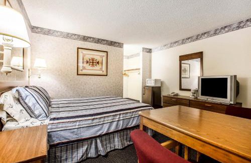 Ridgecrest Hotel | Days Inn by Wyndham Ridgecrest near China Lake Naval Station