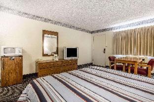 Ridgecrest Hotel | Days Inn by Wyndham Ridgecrest near China Lake Naval Station