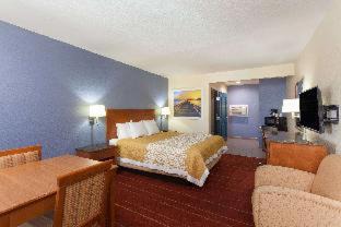 El Cajon Hotel | Days Inn by Wyndham San Diego-East/El Cajon