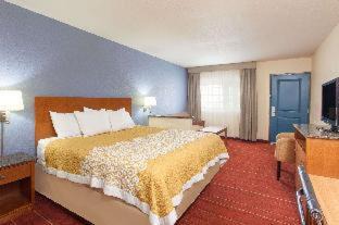 El Cajon Hotel | Days Inn by Wyndham San Diego-East/El Cajon