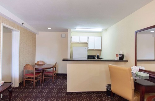 Shenandoah Hotel | Days Inn by Wyndham Shenandoah