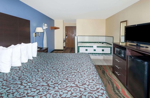 Springfield Hotel | Days Inn by Wyndham Springfield