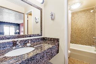 Fort Lauderdale Hotel | Days Inn by Wyndham Fort Lauderdale-Oakland Park Airport N