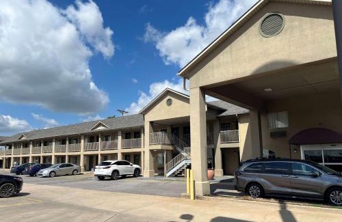 Wagoner Hotel | Days Inn by Wyndham Wagoner
