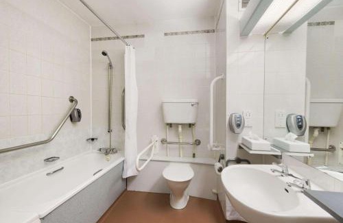 Hamilton Hotel | Days Inn Hamilton