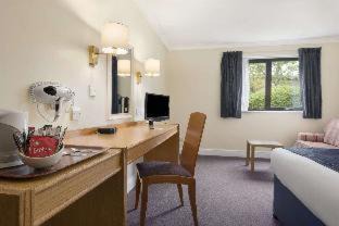 Stone Hotel | Days Inn Stafford