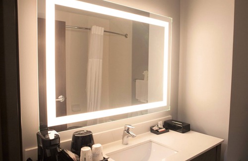 Barker Hotel | Days Inn & Suites by Wyndham Houston NW Cypress