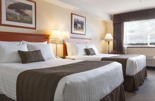 Langley Hotel | Days Inn & Suites by Wyndham Langley