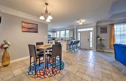 Glenelg House | Dayton House w/Private Hot Tub, Patio, Grill