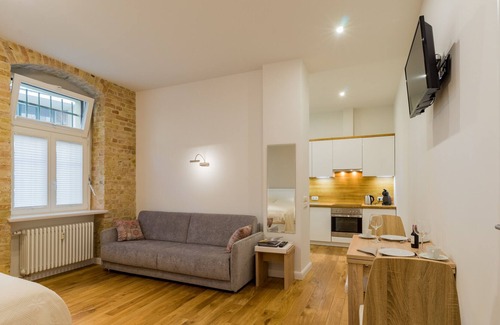 Halensee Apartment | Quiet and central apartment "Adler-Nest" in Berlin on Kurfürstendamm